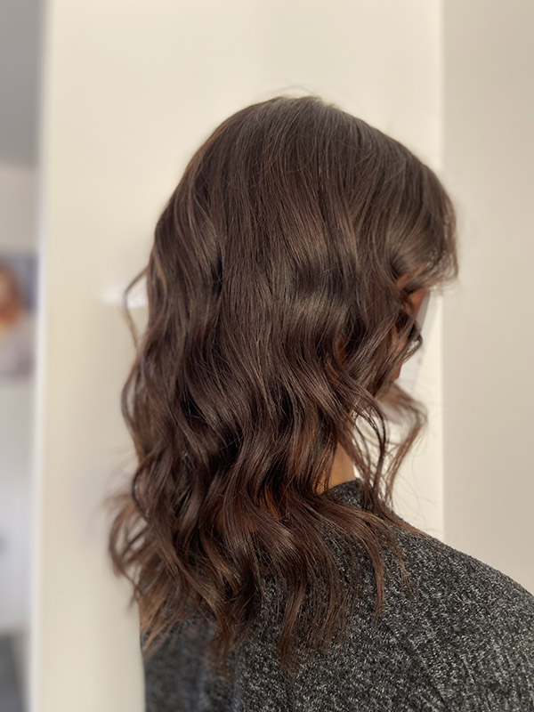 Taglio capelli donna lungo mosso - Fantasy Acconciature - Parrucchiere a Valdobbiadene